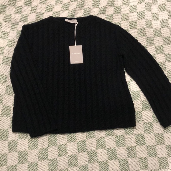 EVERLANE MERINO WOOL COTTON CABLE KNIT SWEATER - Picture 4 of 8